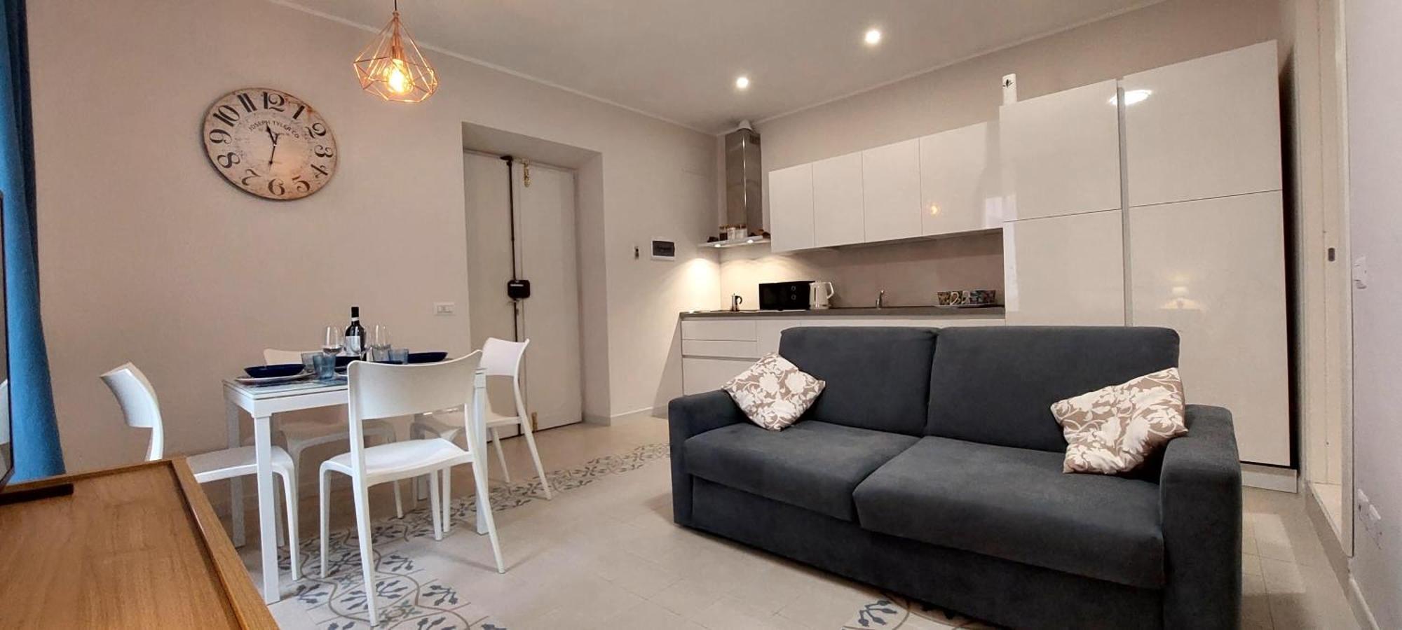 Apartment Light Blue Station *